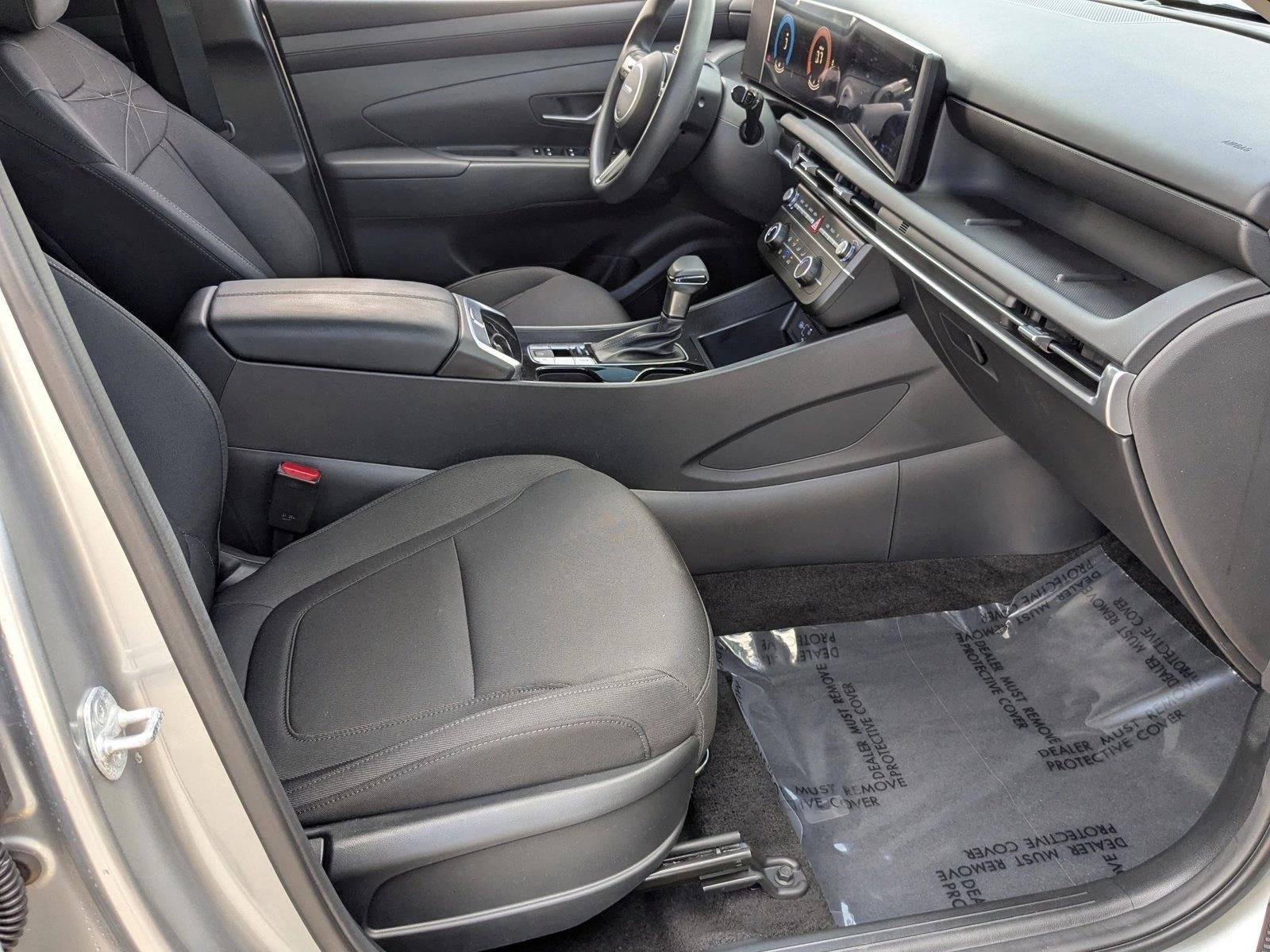 2025 Hyundai TUCSON SE FWD