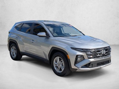 2025 Hyundai TUCSON SE FWD