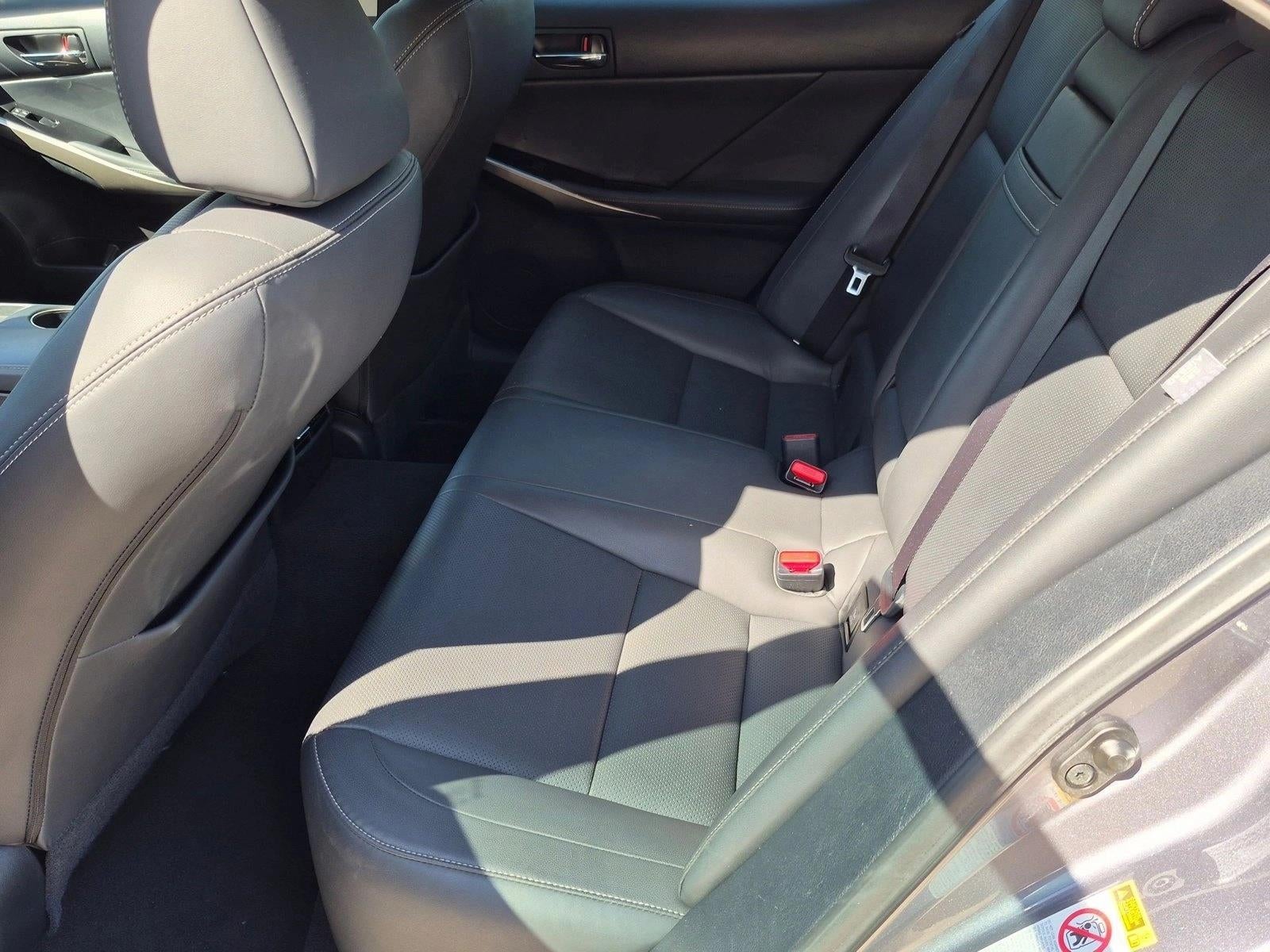 2016 Lexus IS Turbo 4dr Sdn