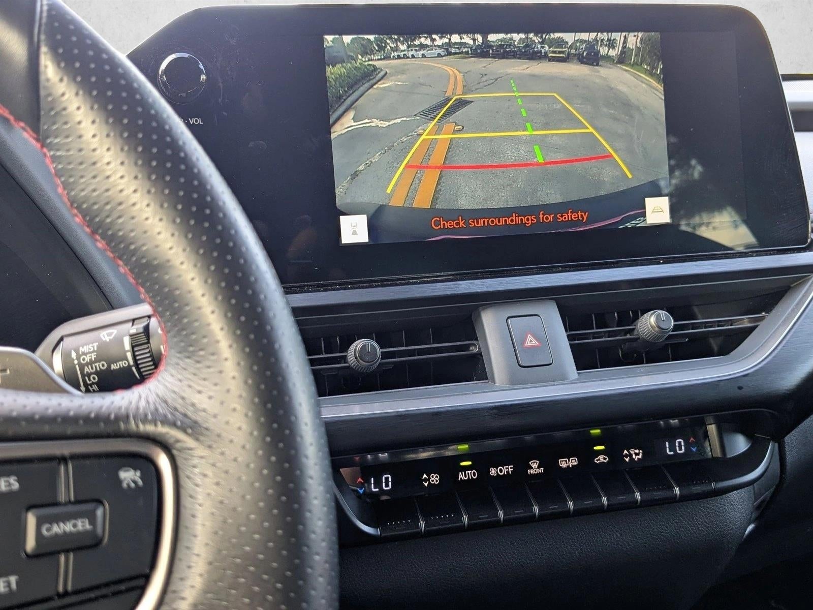 2023 Lexus UX 250h F SPORT Handling FWD