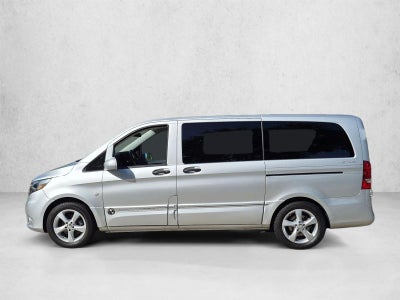 2018 Mercedes-Benz Metris Passenger Van Standard Roof 126" Wheelbase