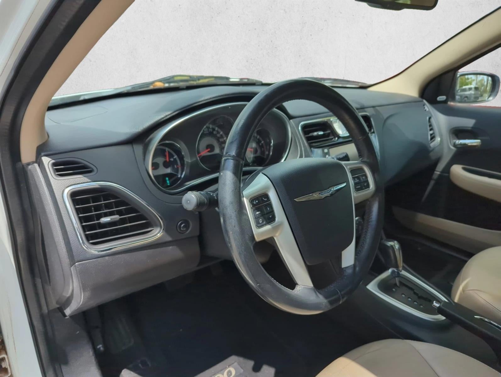 2011 Chrysler 200 4dr Sdn Limited