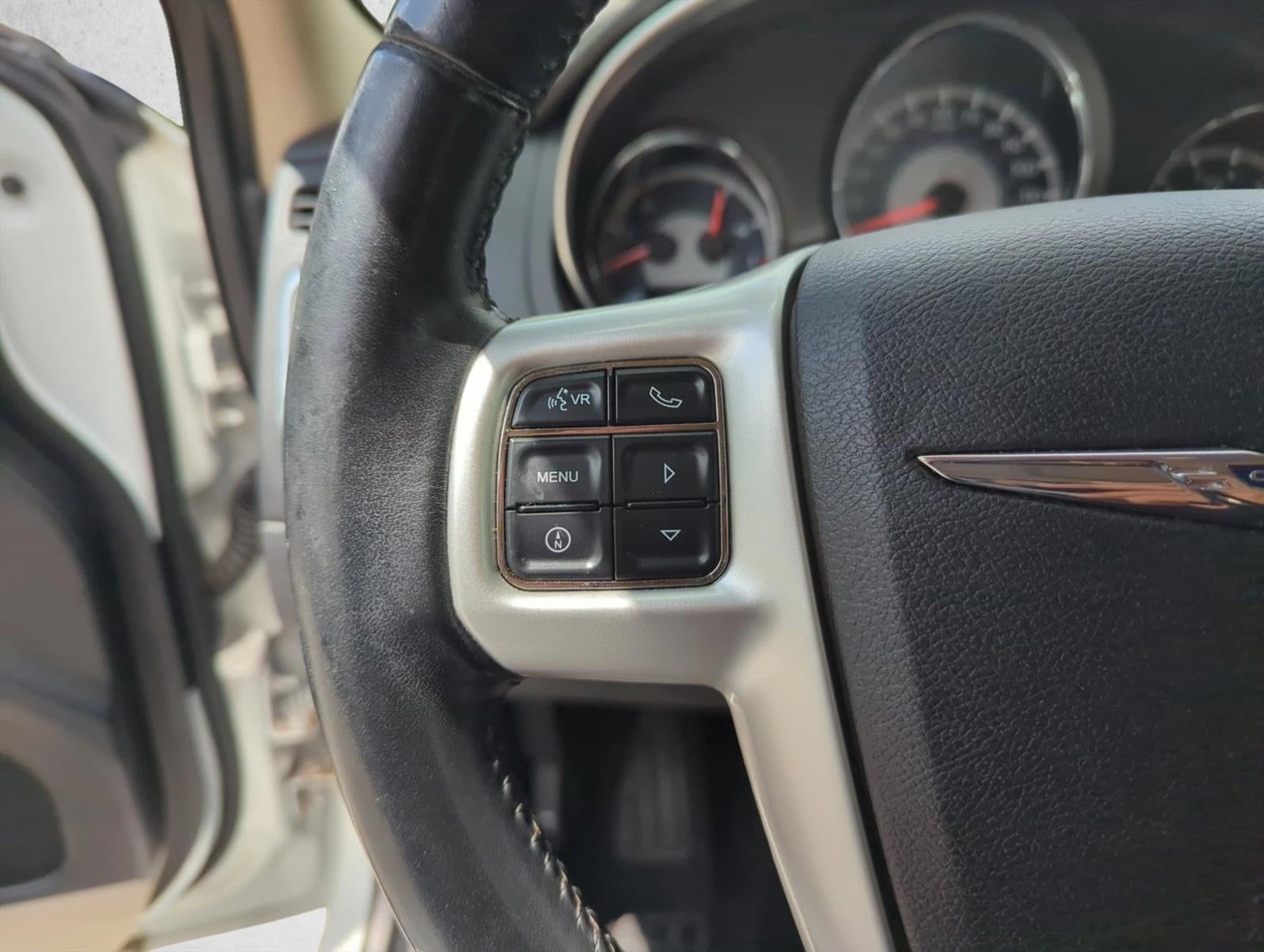 2011 Chrysler 200 4dr Sdn Limited