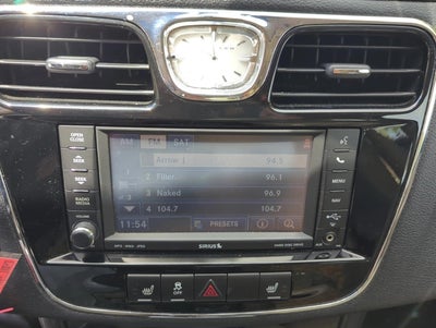 2011 Chrysler 200 4dr Sdn Limited