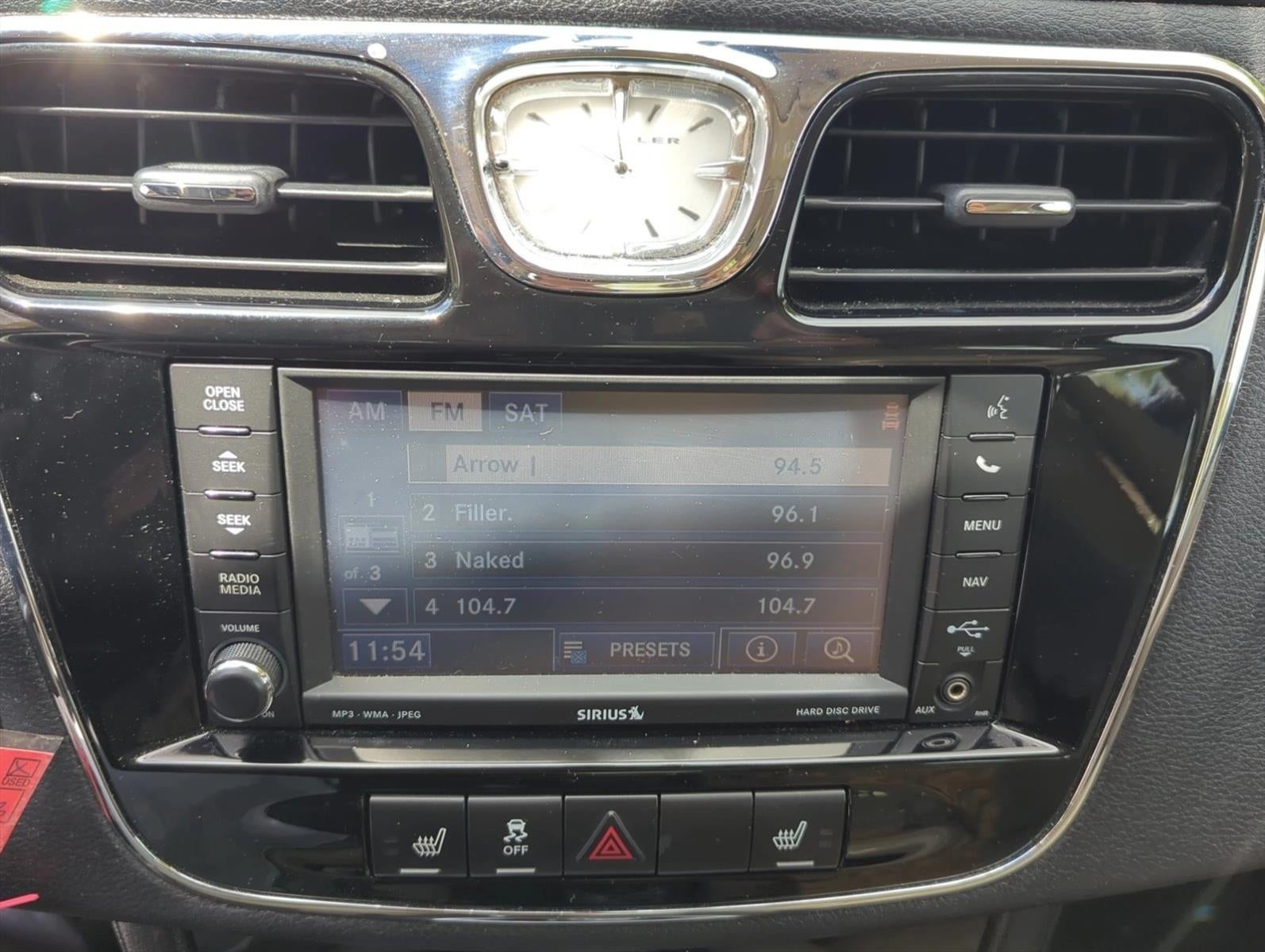 2011 Chrysler 200 4dr Sdn Limited