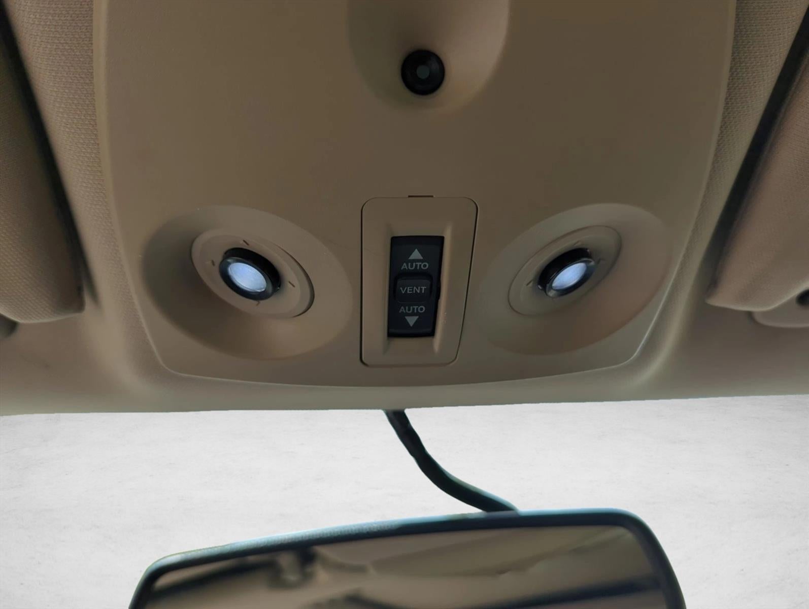 2011 Chrysler 200 4dr Sdn Limited