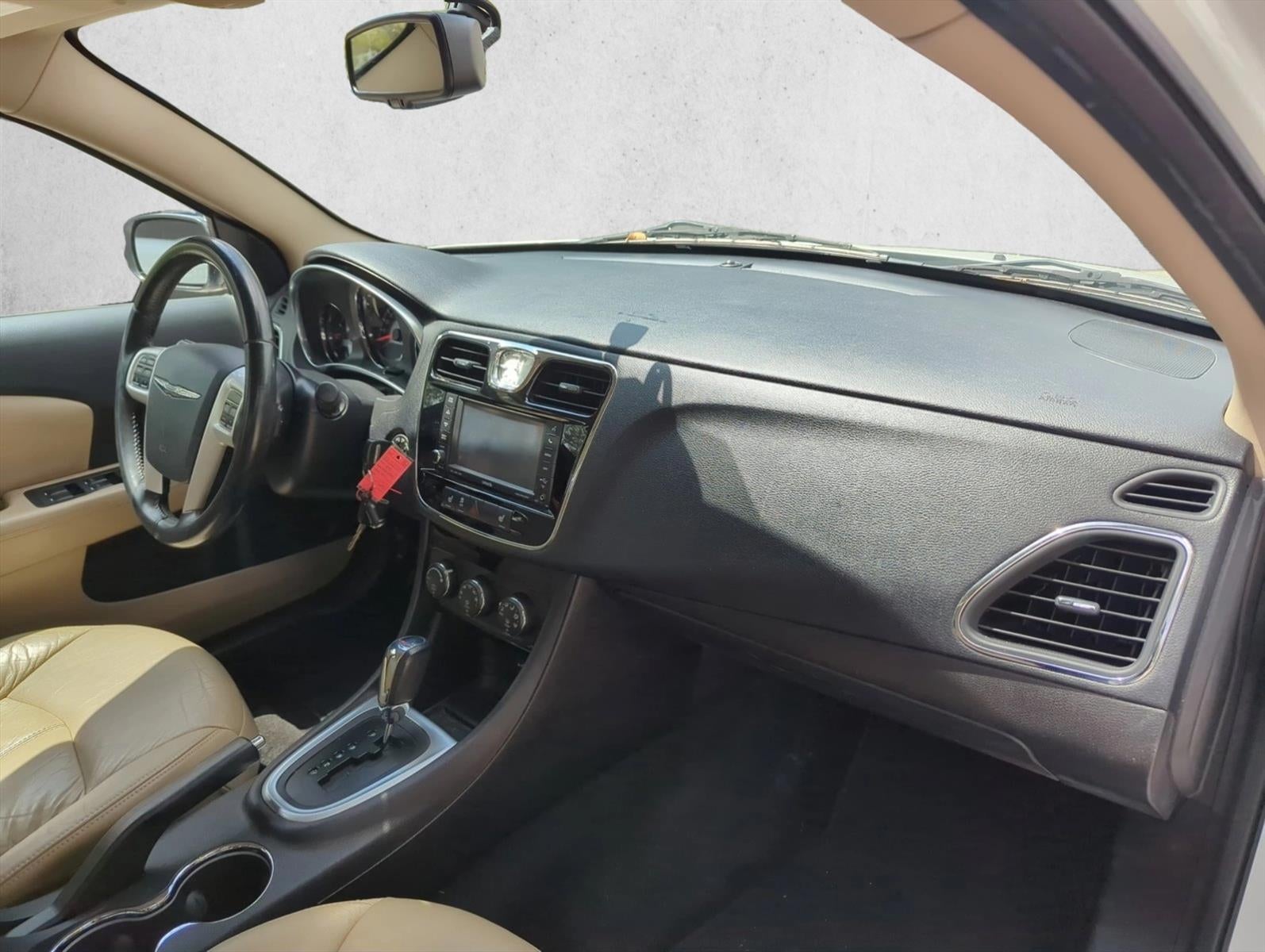 2011 Chrysler 200 4dr Sdn Limited