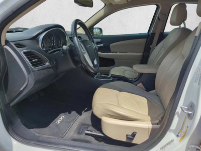 2011 Chrysler 200 4dr Sdn Limited