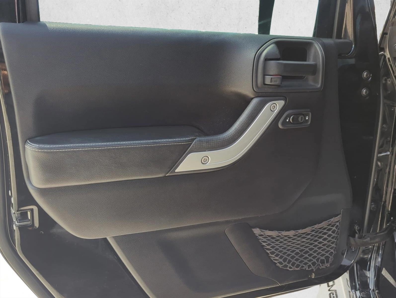 2014 Jeep Wrangler Unlimited 4WD 4dr Rubicon X