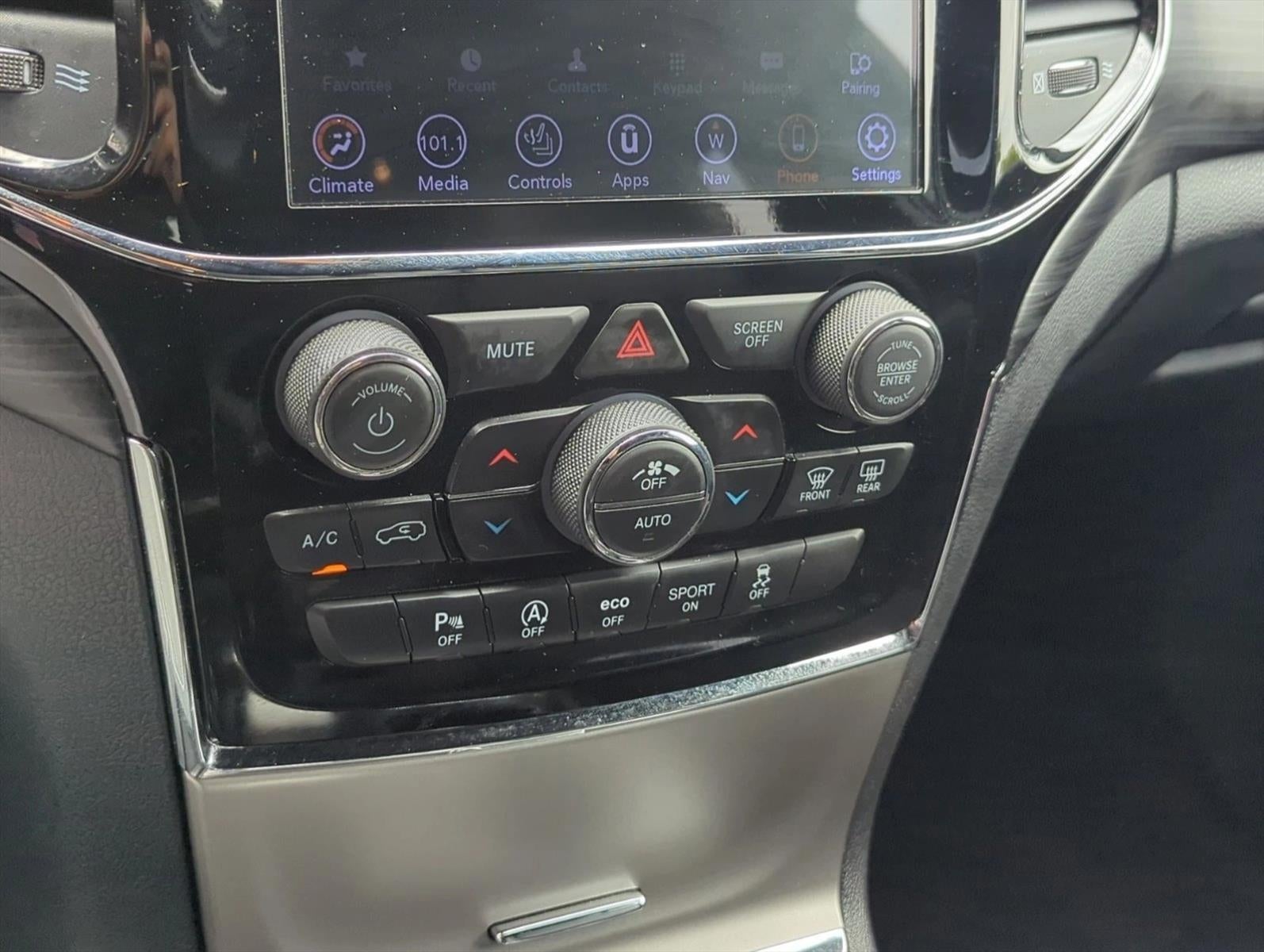 2020 Jeep Grand Cherokee Altitude 4x2