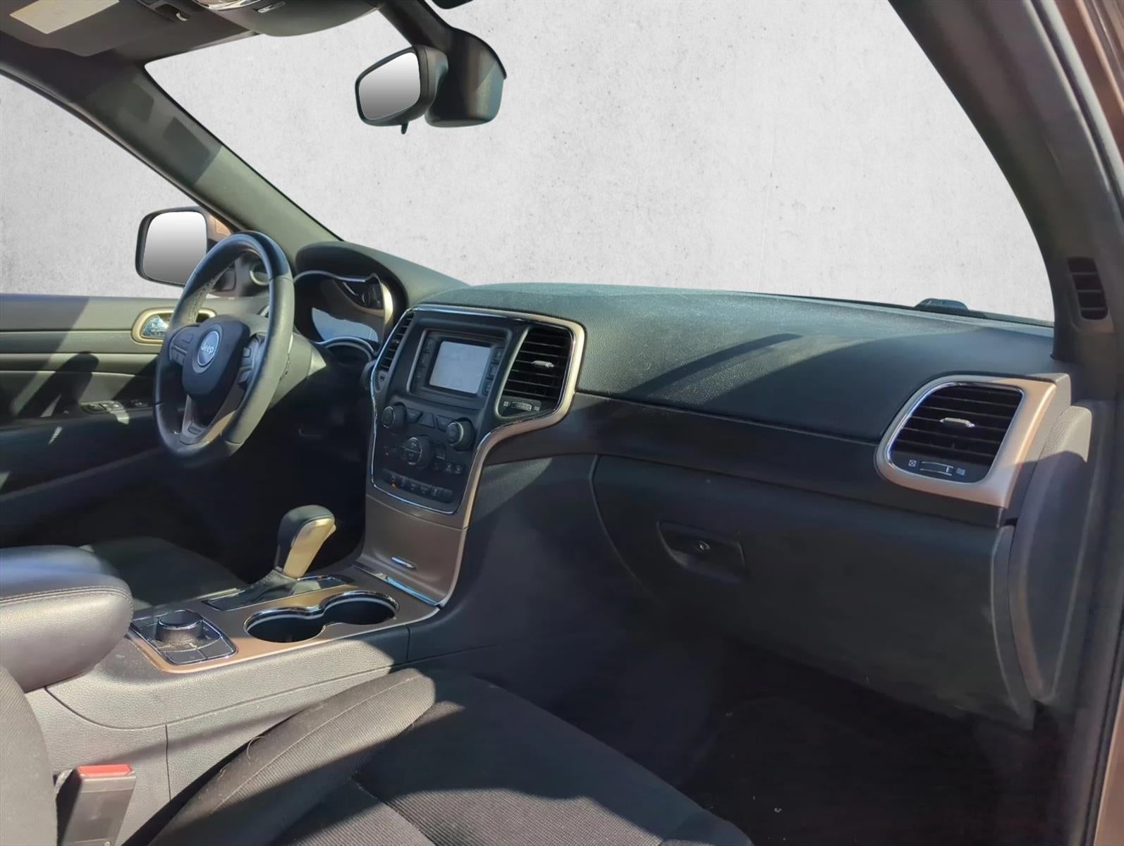 2017 Jeep Grand Cherokee Laredo 4x4