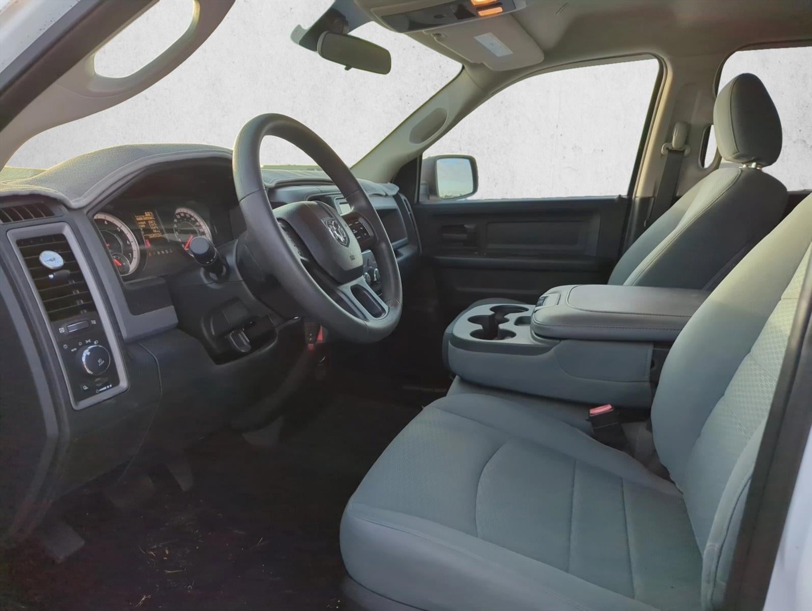 2019 RAM 1500 Classic Express 4x2 Quad Cab 6'4" Box