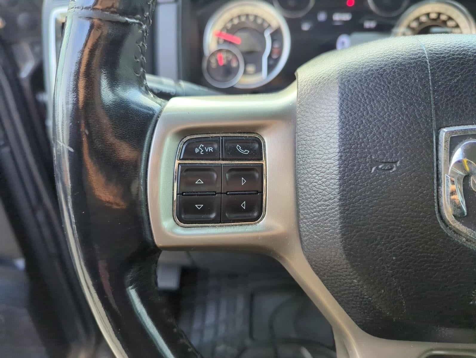 2017 RAM 1500 Laramie 4x4 Crew Cab 6'4" Box