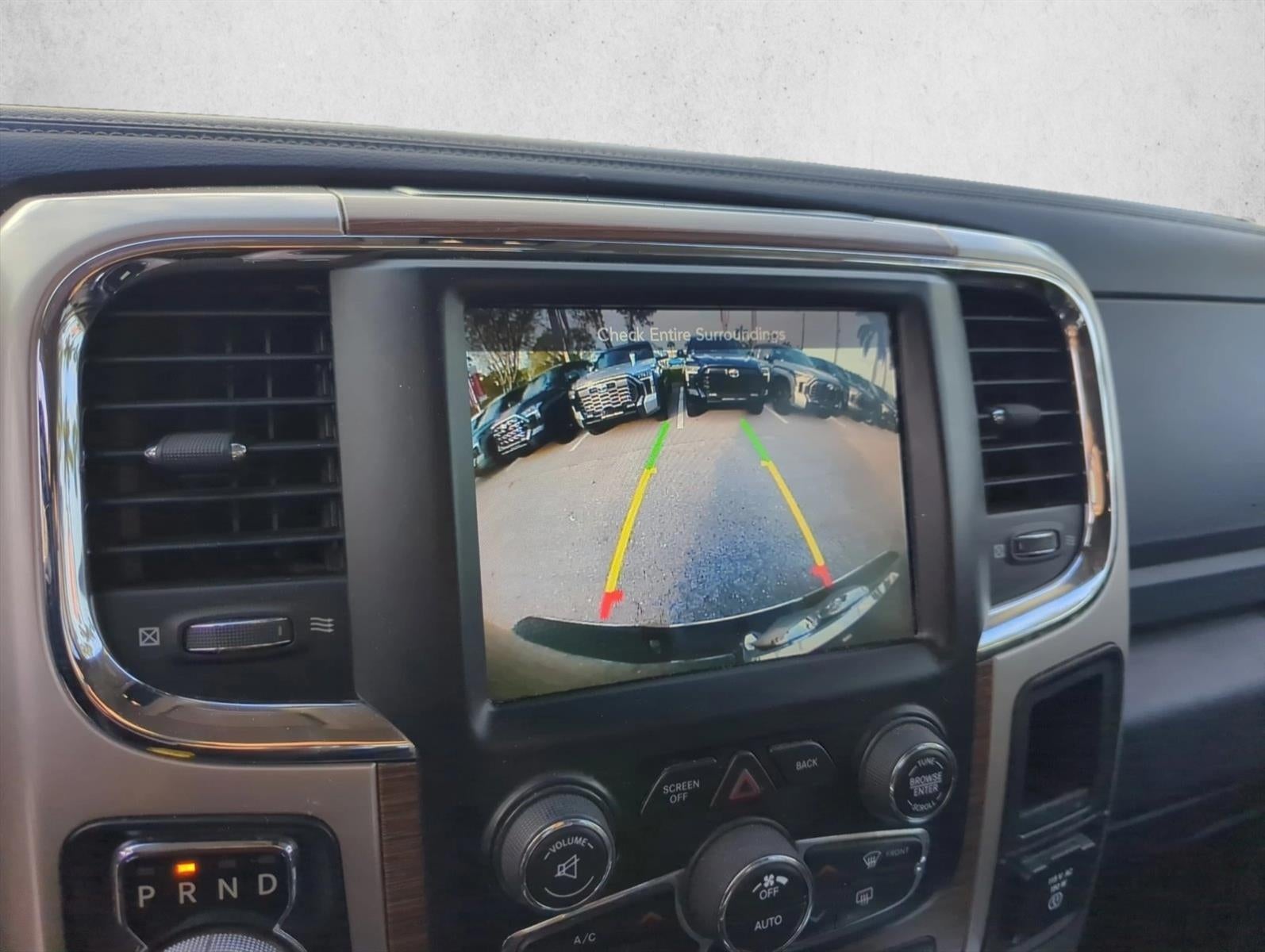 2017 RAM 1500 Laramie 4x4 Crew Cab 6'4" Box