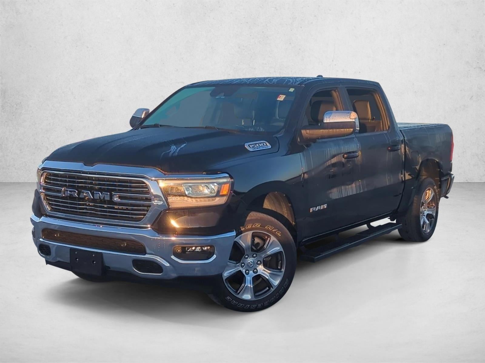 2023 RAM 1500 Laramie 4x4 Crew Cab 5'7" Box