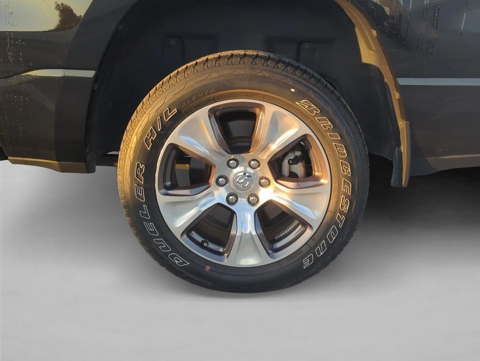 2023 RAM 1500 Laramie 4x4 Crew Cab 5'7" Box