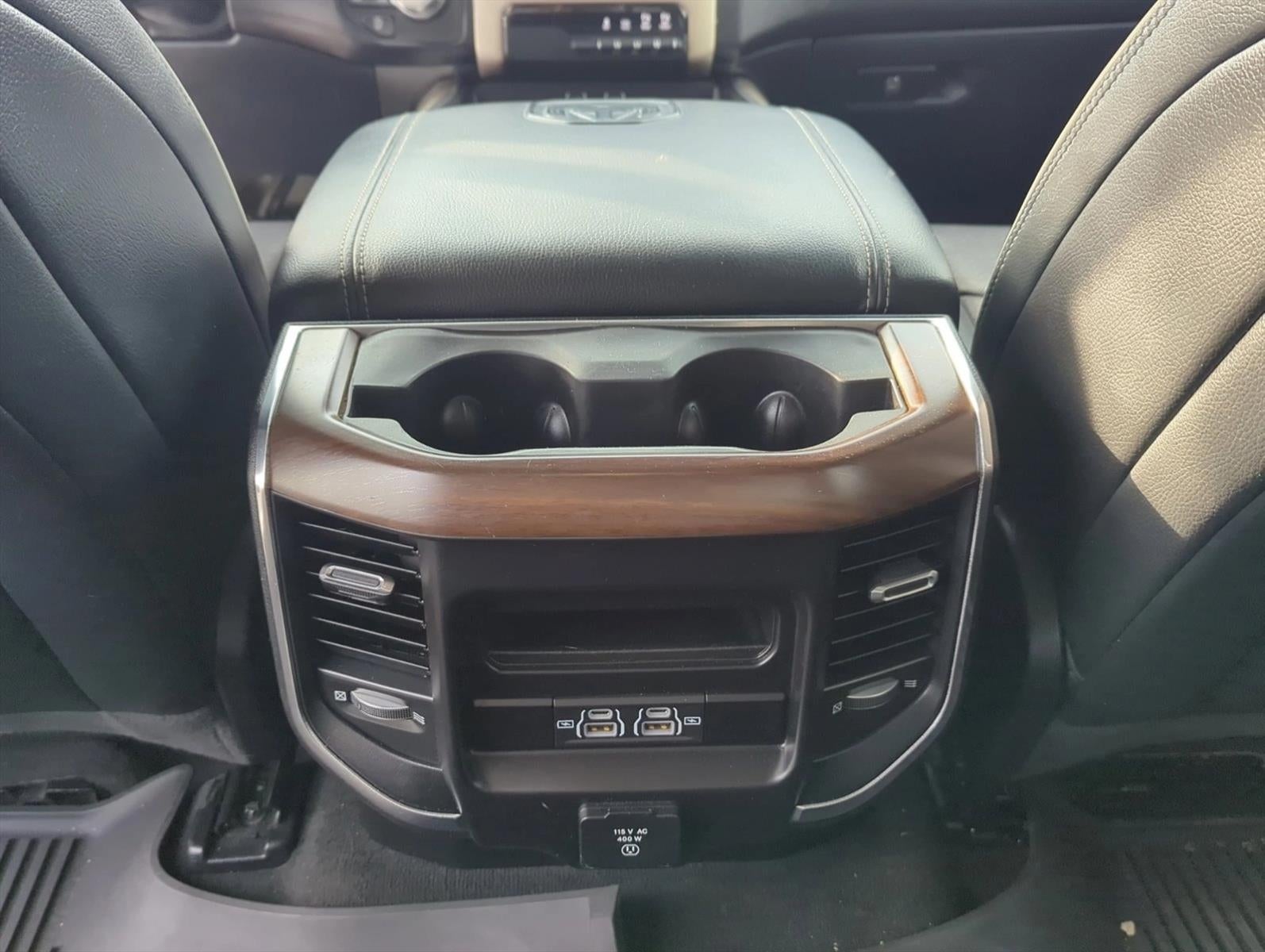 2022 RAM 1500 Laramie 4x4 Crew Cab 5'7" Box