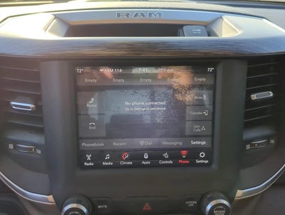 2019 RAM 1500 Laramie 4x4 Crew Cab 5'7" Box