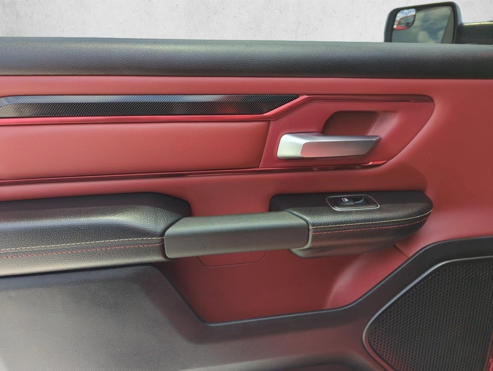 2019 RAM 1500 Rebel 4x4 Crew Cab 5'7" Box