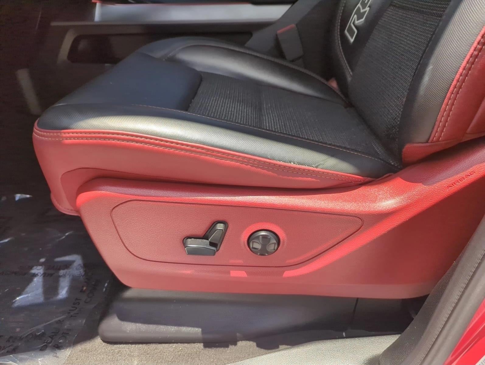 2019 RAM 1500 Rebel 4x4 Crew Cab 5'7" Box