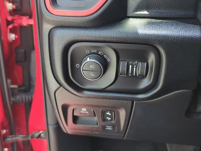 2019 RAM 1500 Rebel 4x4 Crew Cab 5'7" Box