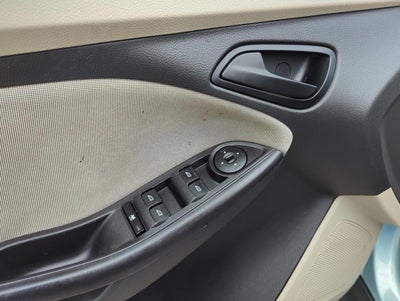 2012 Ford Focus 4dr Sdn SE