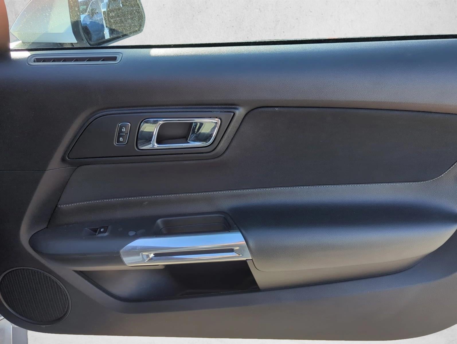 2017 Ford Mustang V6 Convertible