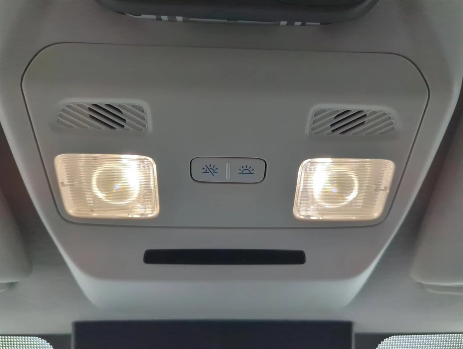 2022 Ford Transit Passenger Wagon T-350 148" Low Roof XLT RWD