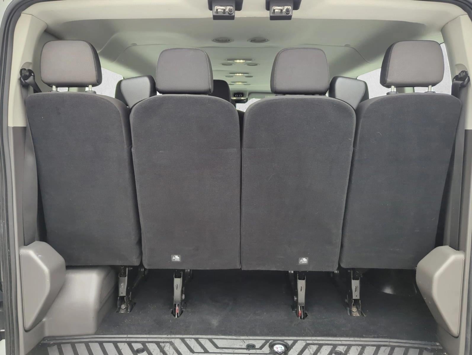 2022 Ford Transit Passenger Wagon T-350 148" Low Roof XLT RWD