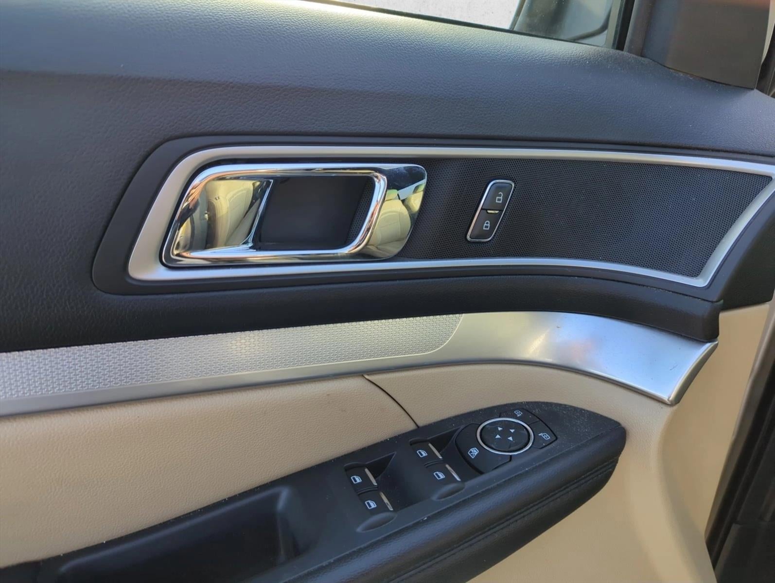 2017 Ford Explorer XLT FWD