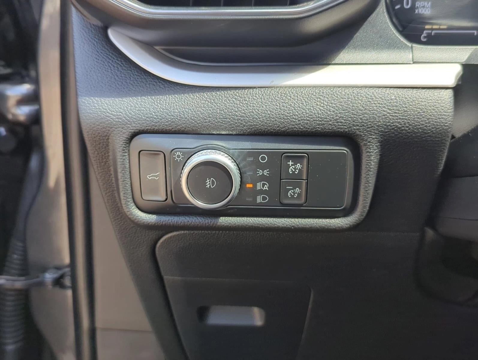 2020 Ford Explorer XLT RWD