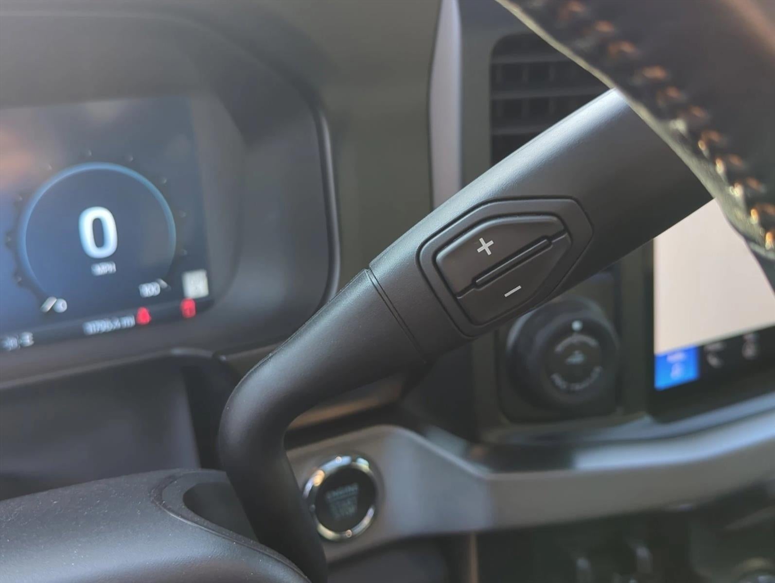 2024 Ford Super Duty F-350 SRW Platinum 4WD Crew Cab 6.75' Box