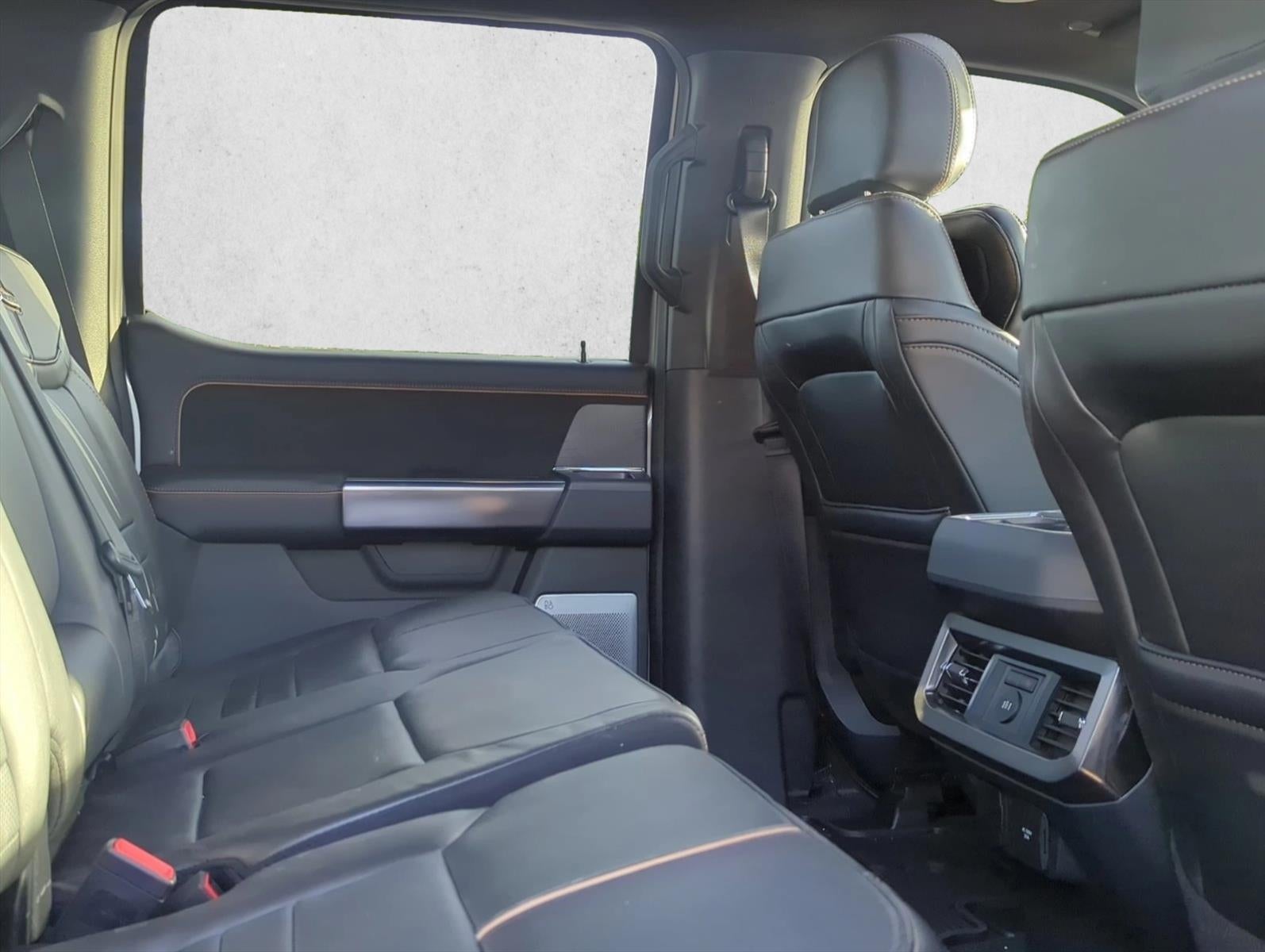 2024 Ford Super Duty F-350 SRW Platinum 4WD Crew Cab 6.75' Box