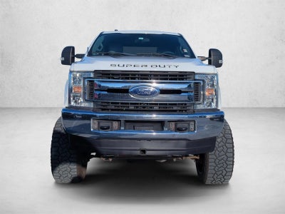 2019 Ford Super Duty F-350 SRW XL 4WD Crew Cab 6.75' Box