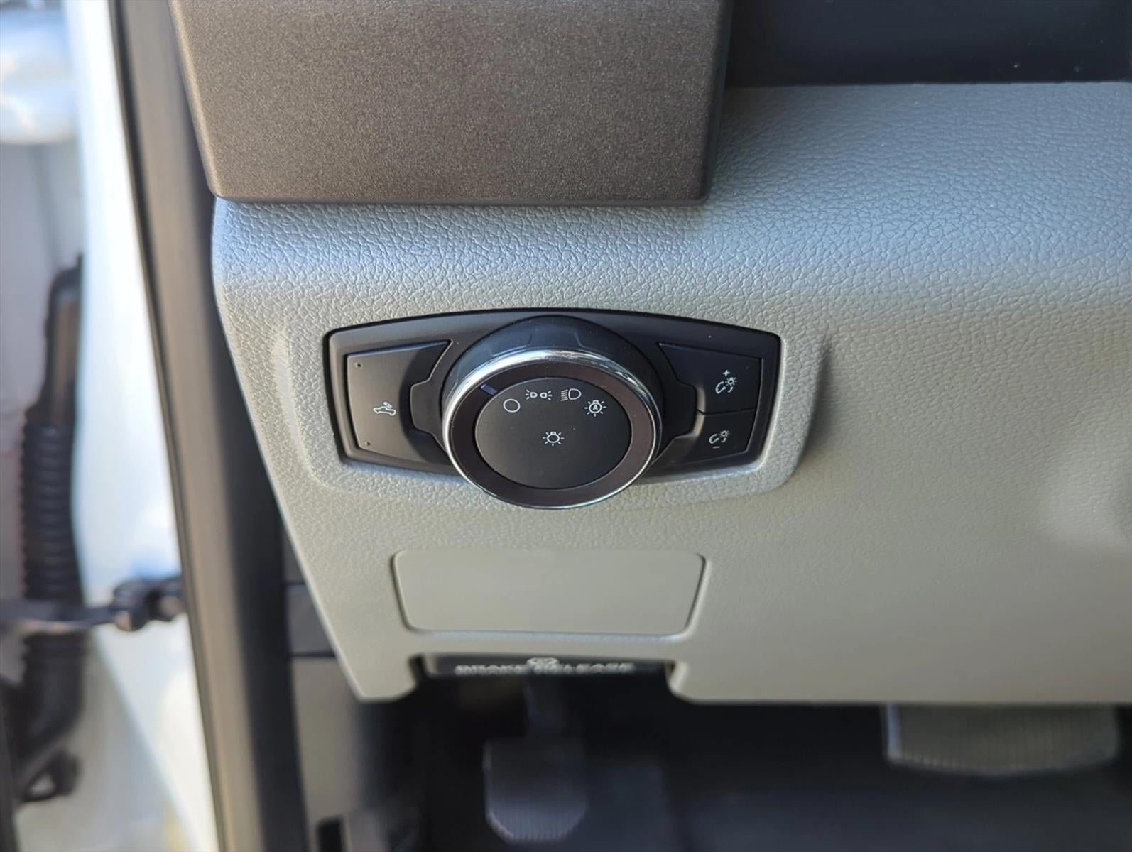 2019 Ford Super Duty F-350 SRW XL 4WD Crew Cab 6.75' Box