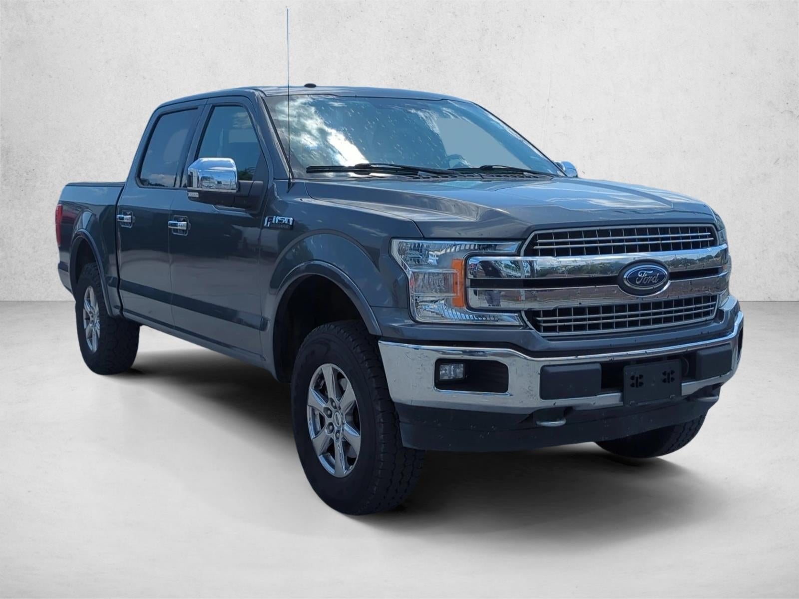 2018 Ford F-150 LARIAT 4WD SuperCrew 5.5' Box