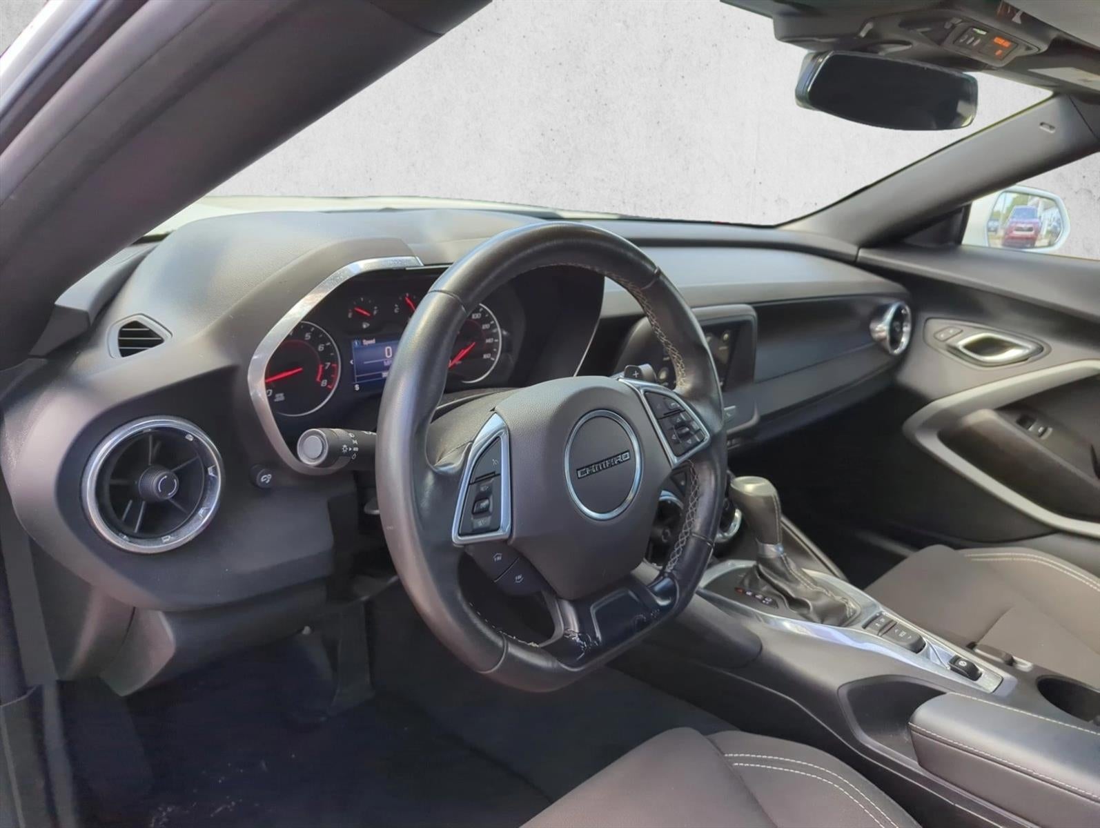 2019 Chevrolet Camaro 2dr Convertible 1LT