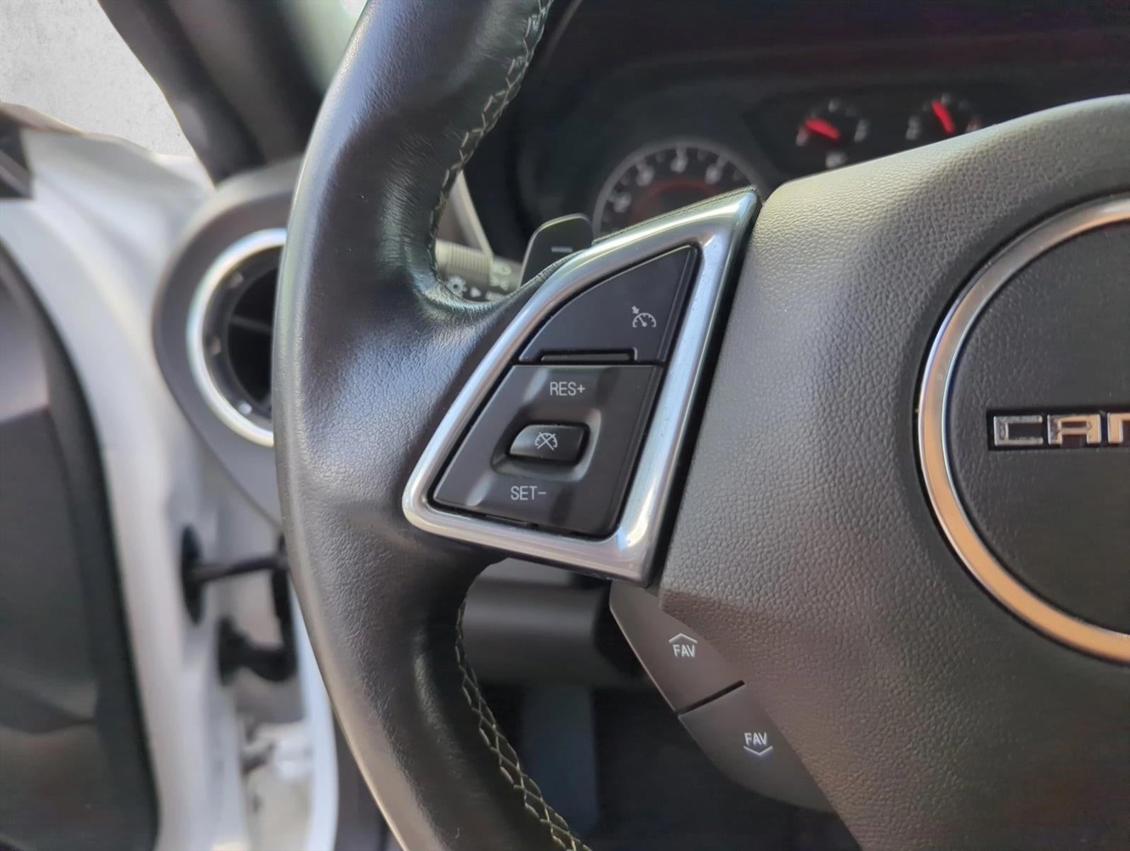 2019 Chevrolet Camaro 2dr Convertible 1LT