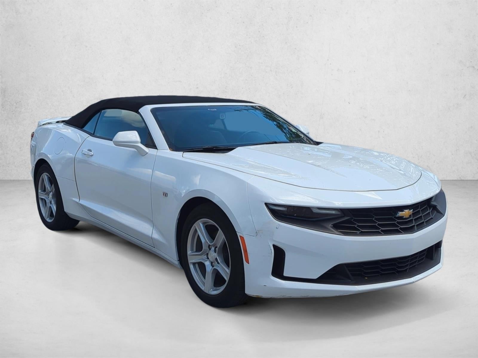 2019 Chevrolet Camaro 2dr Convertible 1LT