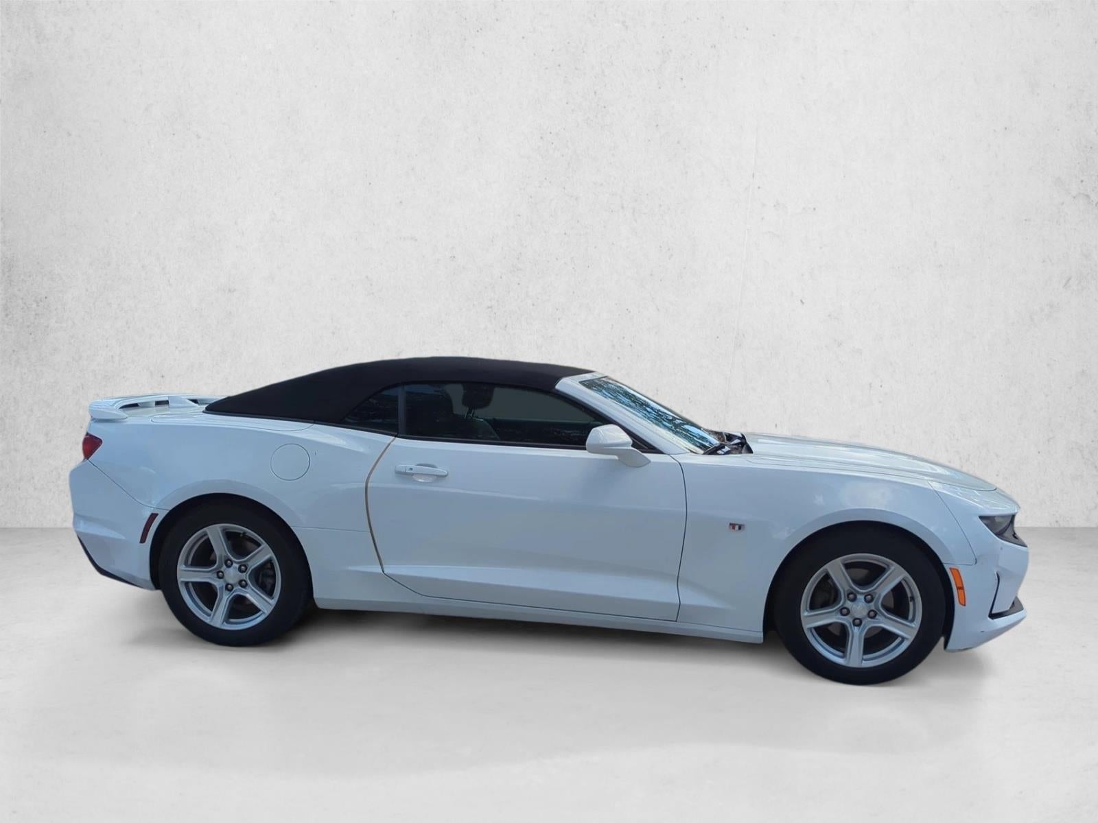 2019 Chevrolet Camaro 2dr Convertible 1LT