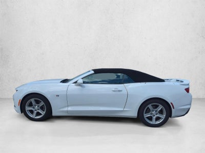 2019 Chevrolet Camaro 2dr Convertible 1LT