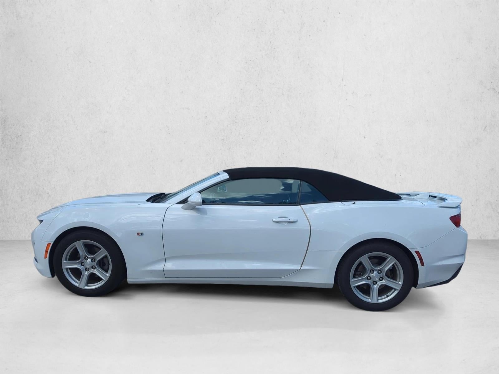 2019 Chevrolet Camaro 2dr Convertible 1LT