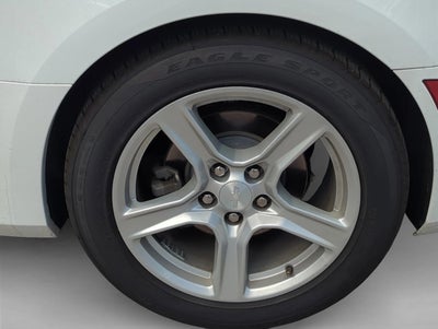 2019 Chevrolet Camaro 2dr Convertible 1LT