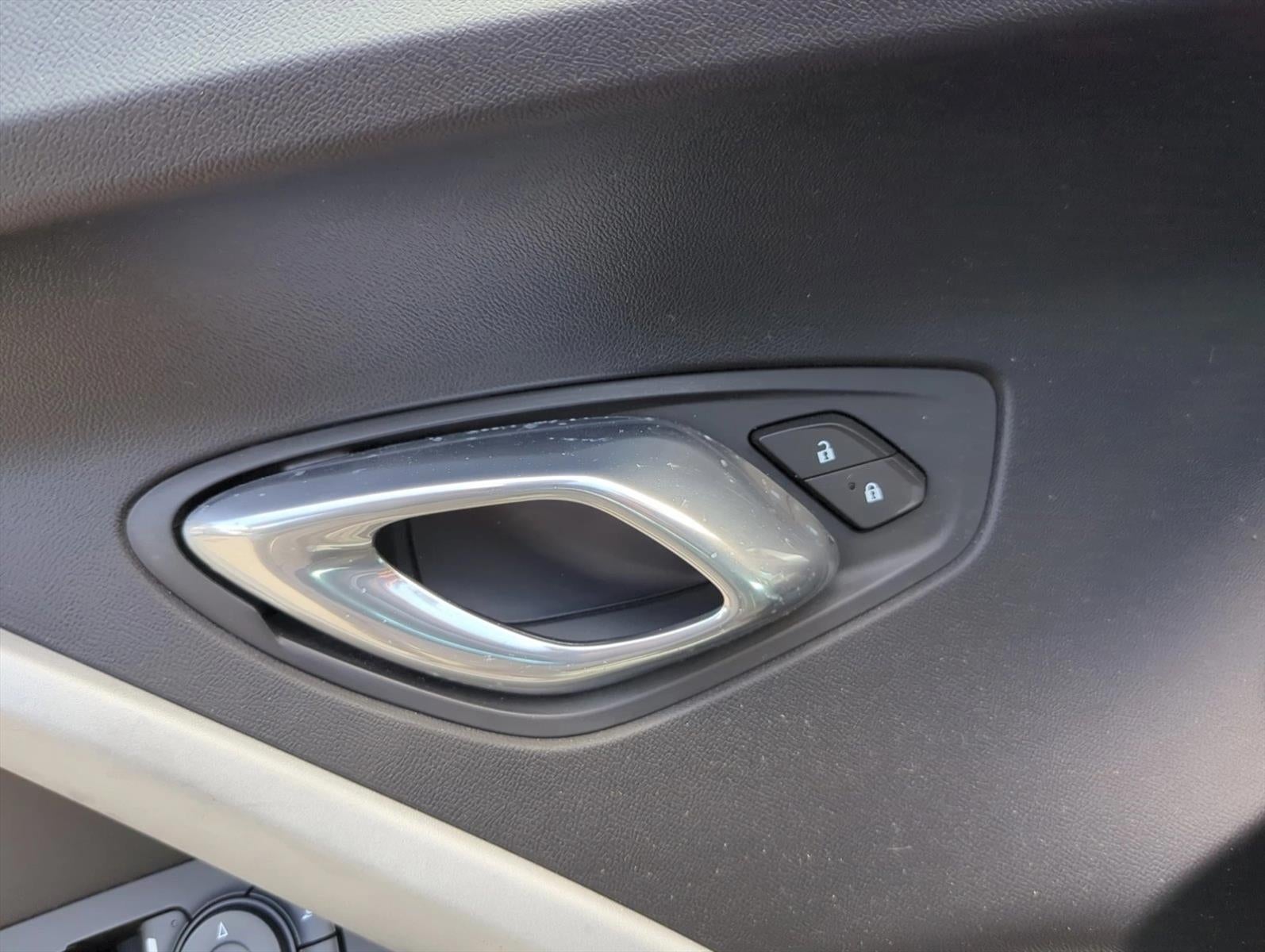 2019 Chevrolet Camaro 2dr Convertible 1LT