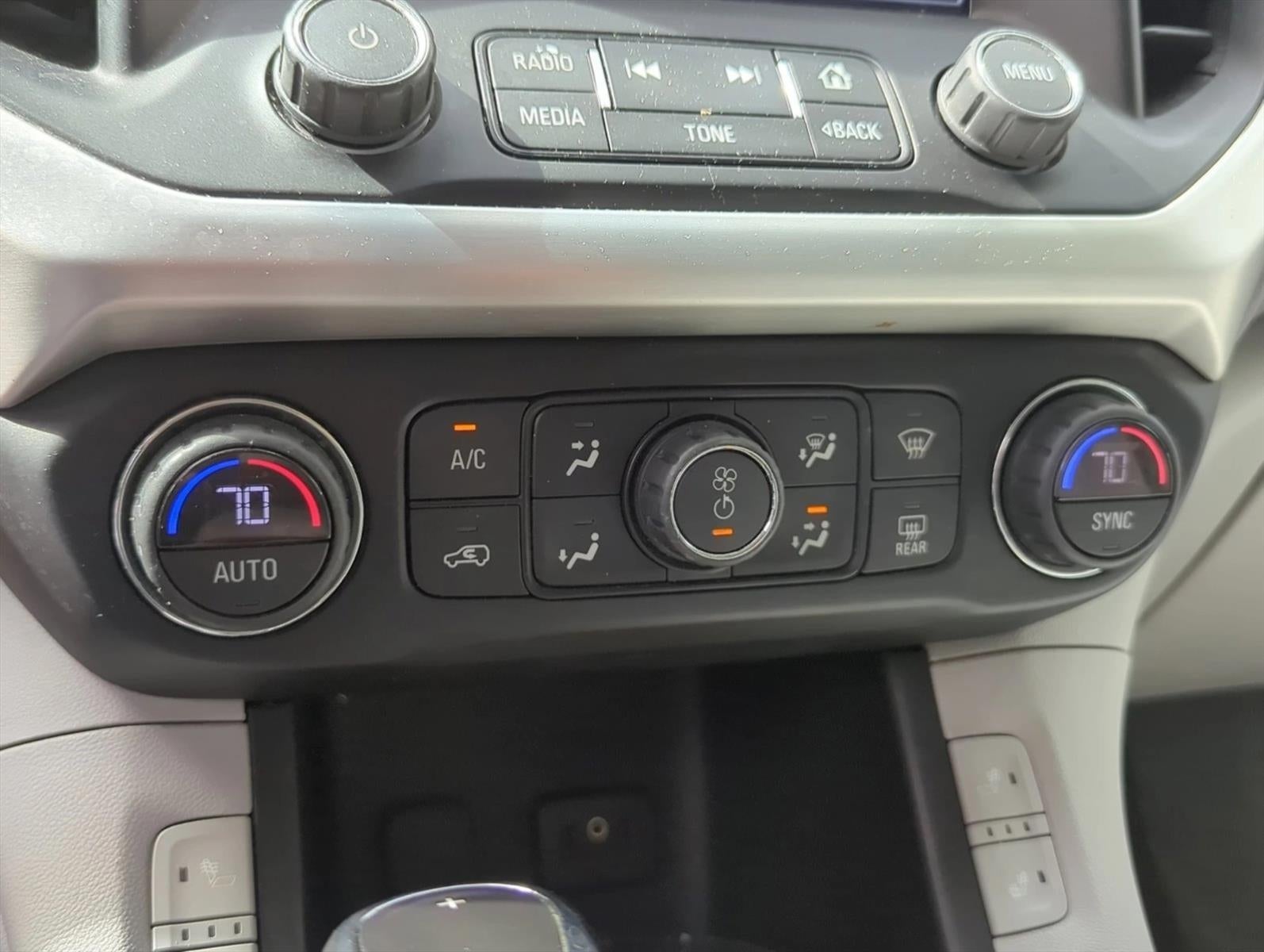 2018 GMC Acadia FWD SLE-2