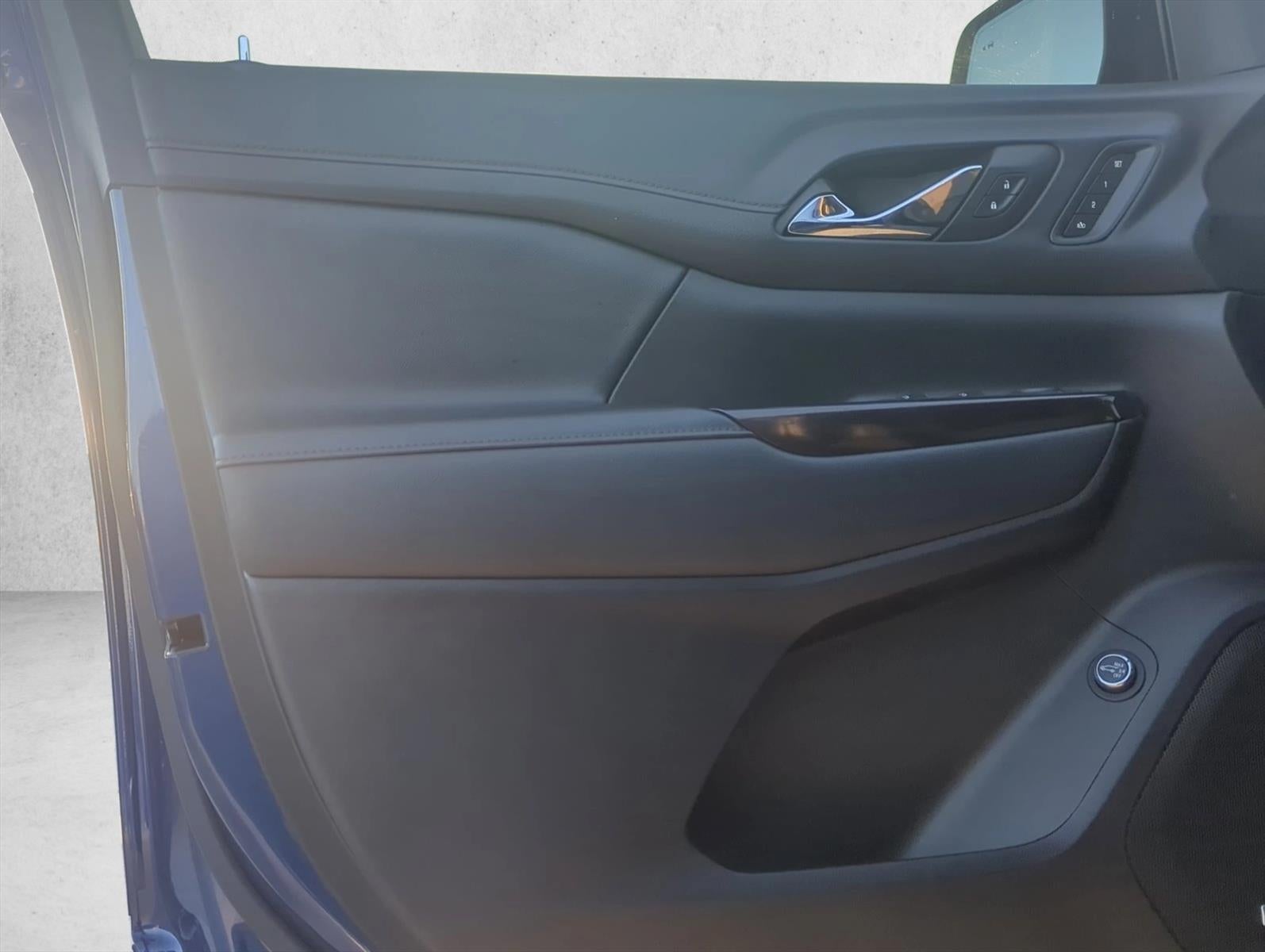 2023 GMC Acadia AWD AT4