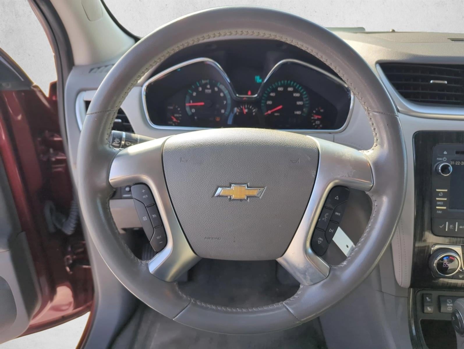 2017 Chevrolet Traverse FWD 2LT