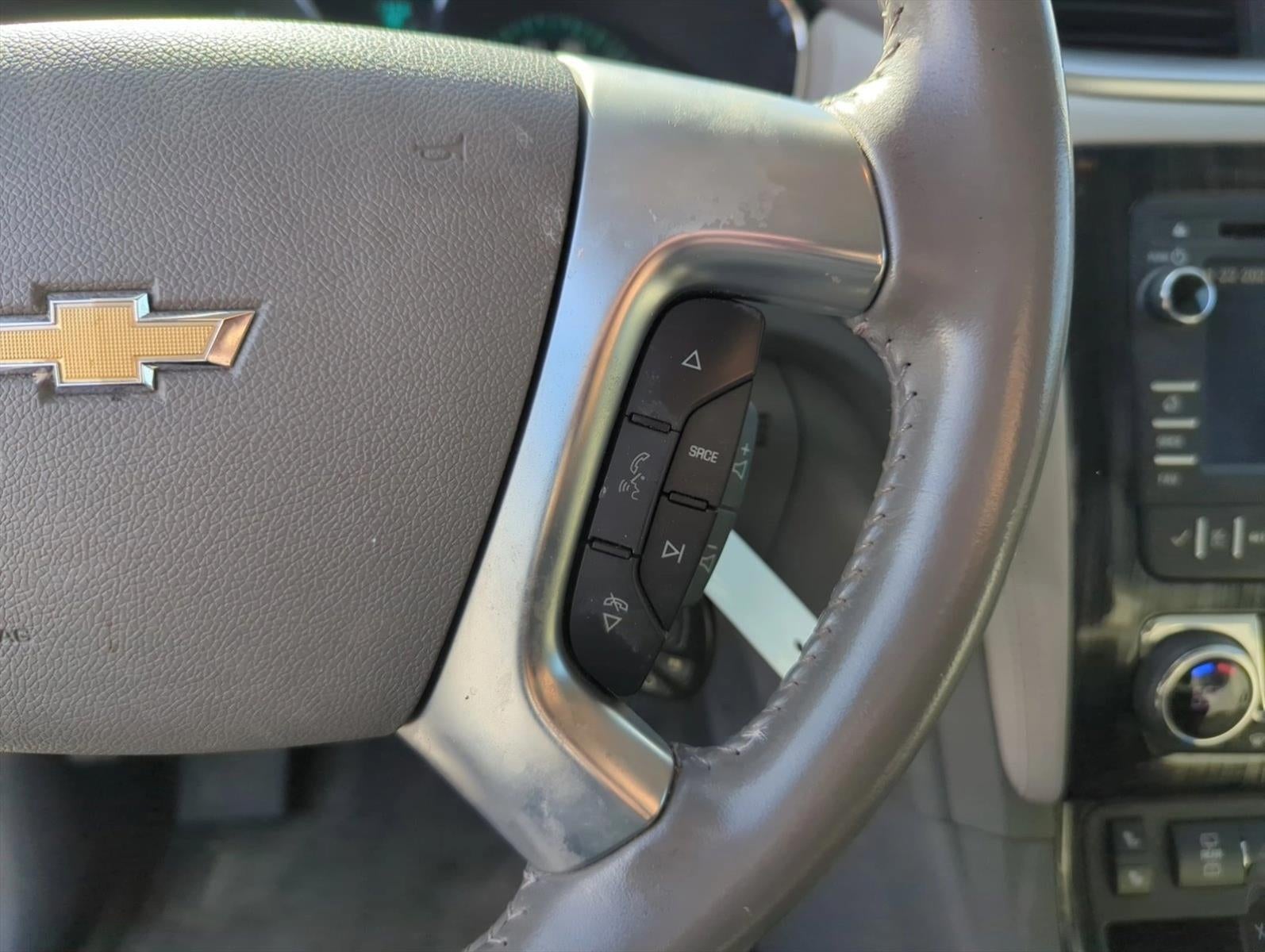 2017 Chevrolet Traverse FWD 2LT