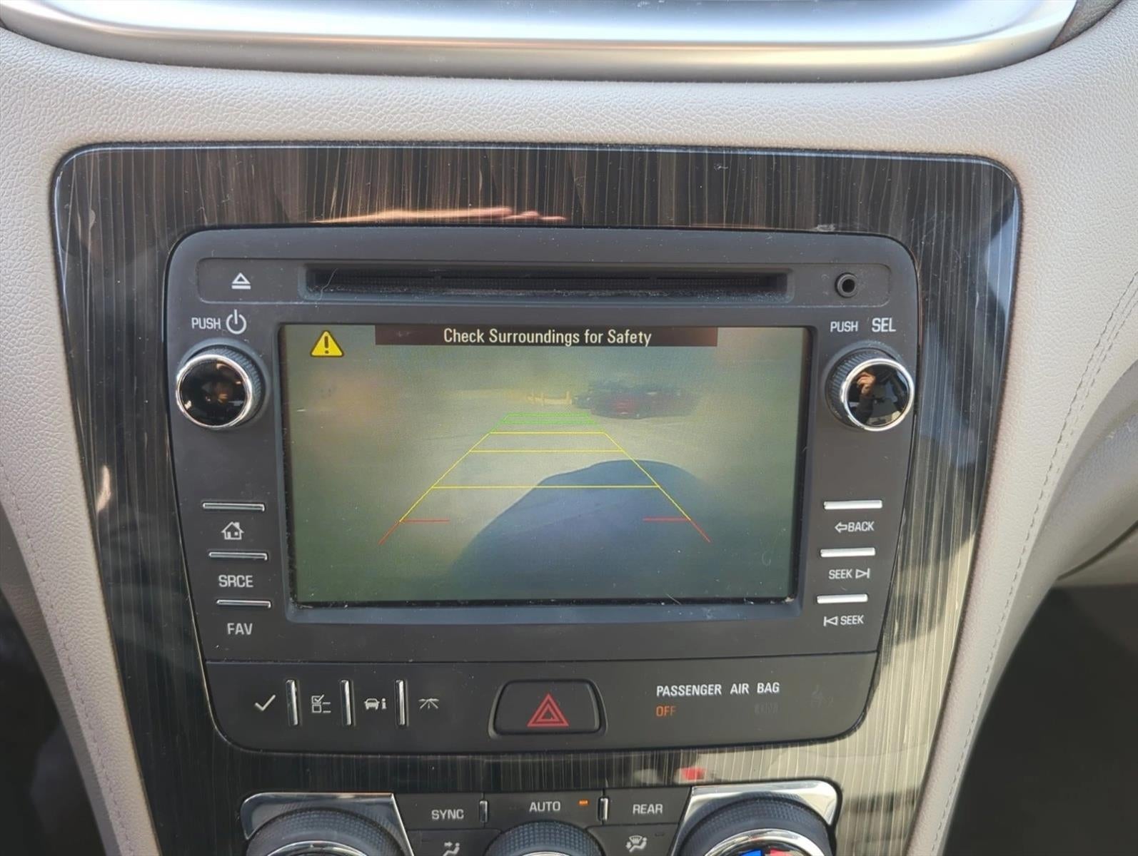 2017 Chevrolet Traverse FWD 2LT