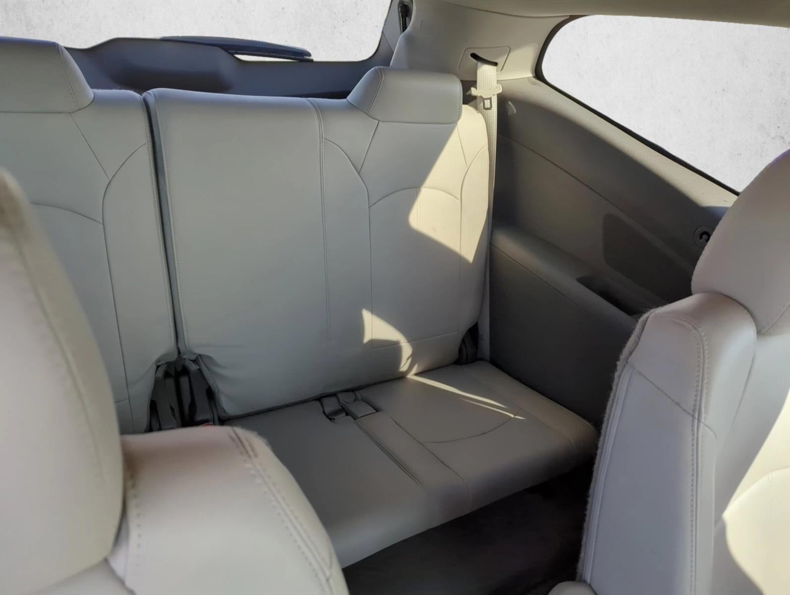 2017 Chevrolet Traverse FWD 2LT